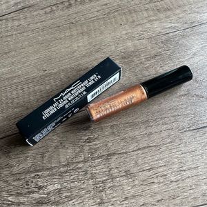 Mac liquid liner in naked bond